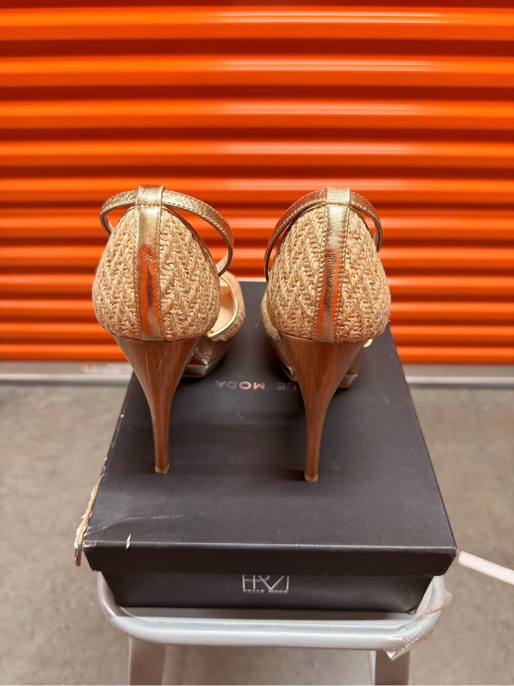 Pelle Moda Tan Woven Platform Peep Toe Heels - Picture 7 of 8